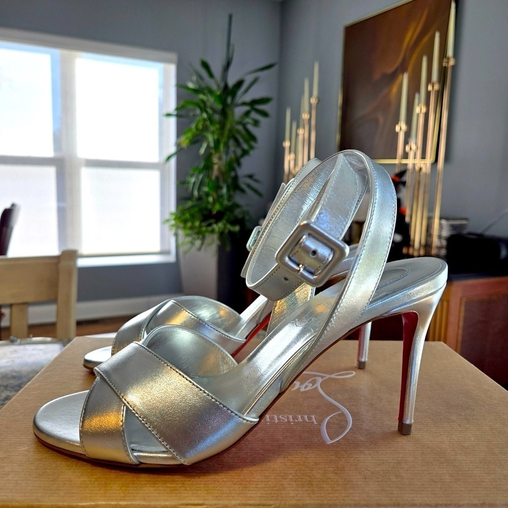 NEW Christian Louboutin Mariza Silver Leather Sandal 85mm Heels Size 37